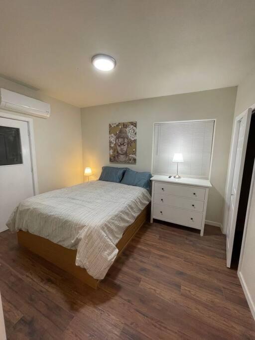 Brand New 2Br Cute Blue Led In North Fresno Leilighet Eksteriør bilde