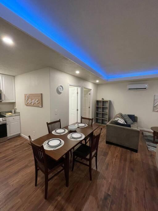 Brand New 2Br Cute Blue Led In North Fresno Leilighet Eksteriør bilde