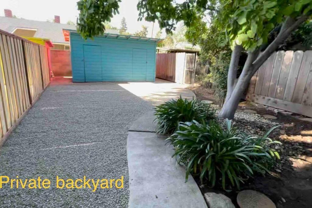 Brand New 2Br Cute Blue Led In North Fresno Leilighet Eksteriør bilde